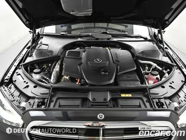 Mercedes-Benz S-Class 2025 3.0 автомат (гидро), миниатюра 6