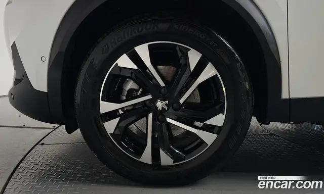 Peugeot 2008 2023 0.1 автомат (гидро), миниатюра 4