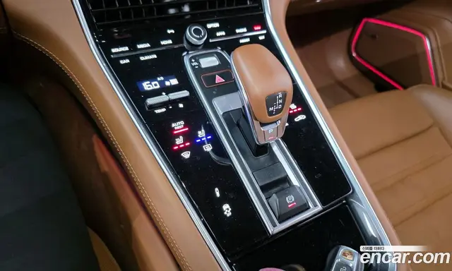 Porsche Panamera 2021 4.0 автомат (гидро), миниатюра 9