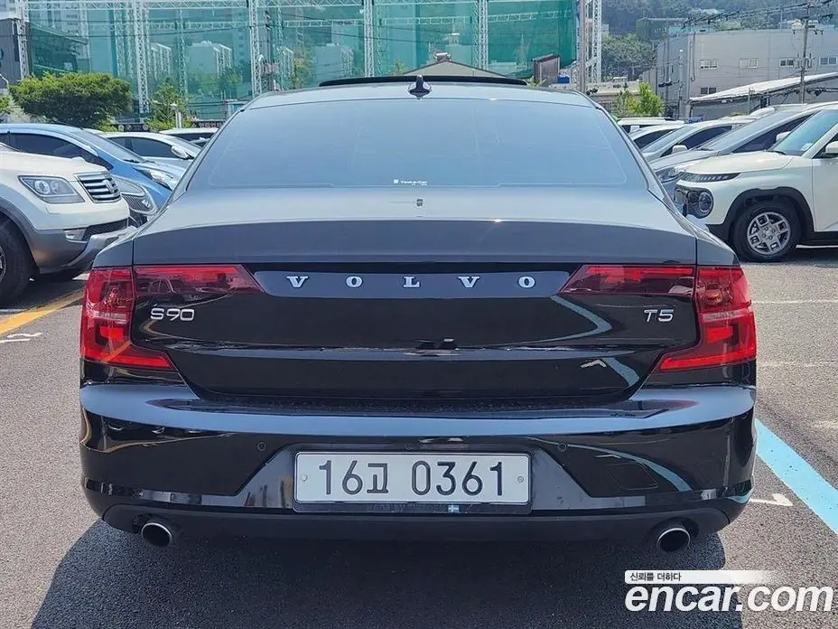 Volvo S90 2016 2.0 автомат (гидро), фото 5 Volvo S90 2016 2.0 автомат (гидро), фото 5