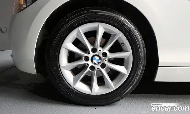 BMW 1 серия 2014 2.0 автомат (гидро), миниатюра 5