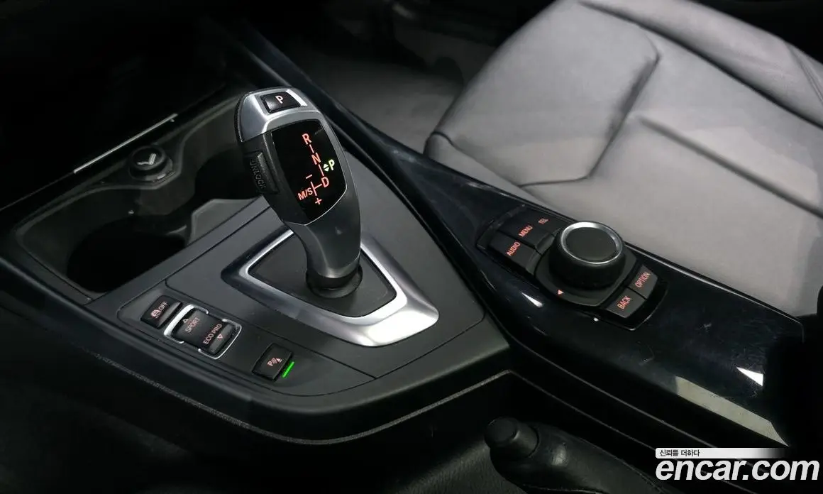 BMW 1 серия 2014 2.0 автомат (гидро), фото 9