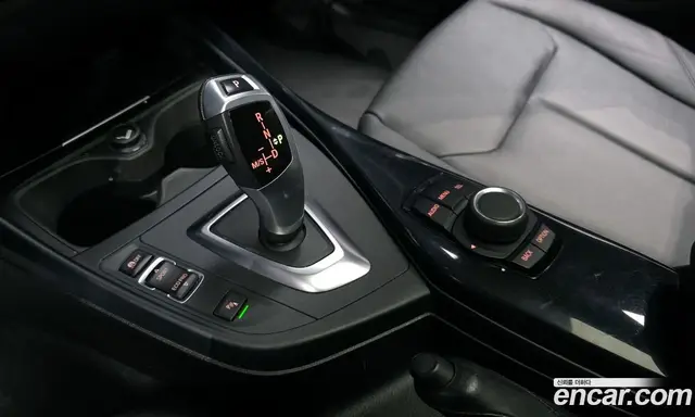 BMW 1 серия 2014 2.0 автомат (гидро), миниатюра 9