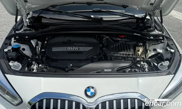 BMW 1 серия 2023 2.0 автомат (гидро), миниатюра 6