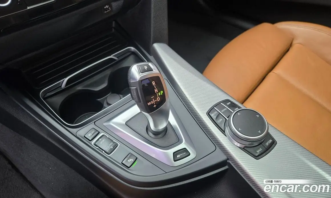 BMW 3 серия 2018 2.0 автомат (гидро), фото 18