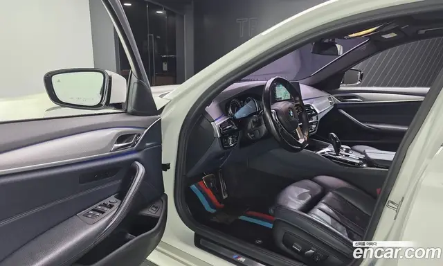 BMW 5 серия 2017 2.0 автомат (гидро), миниатюра 10