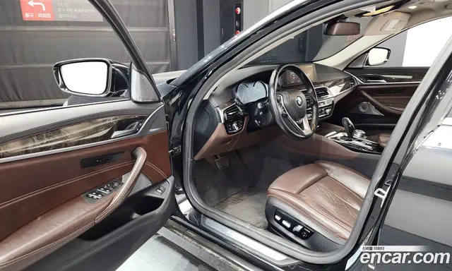 BMW 5 серия 2018 3.0 автомат (гидро), миниатюра 10