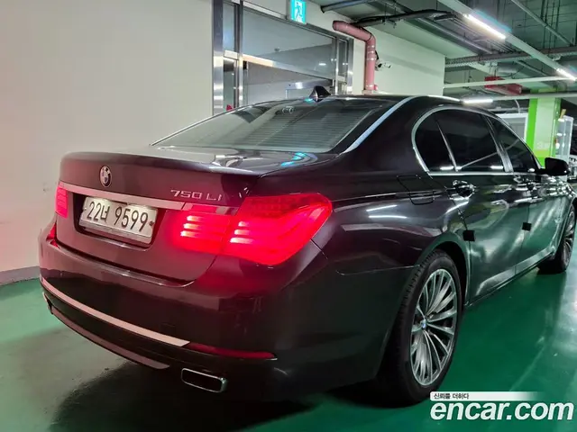 BMW 7 серия 2014 4.4 автомат (гидро), миниатюра 3 BMW 7 серия 2014 4.4 автомат (гидро), миниатюра 3