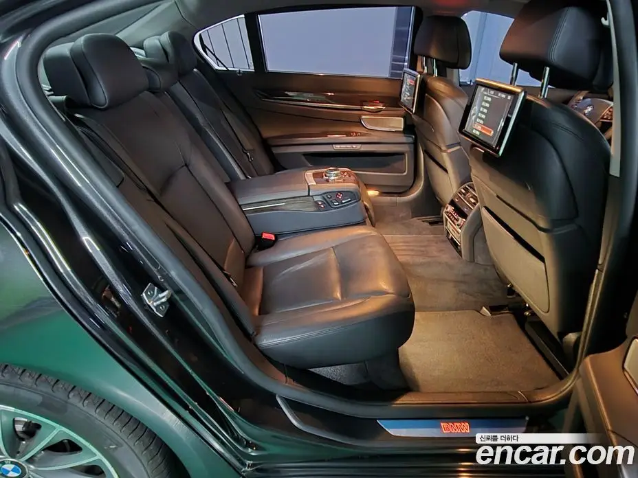 BMW 7 серия 2014 4.4 автомат (гидро), фото 7 BMW 7 серия 2014 4.4 автомат (гидро), фото 7