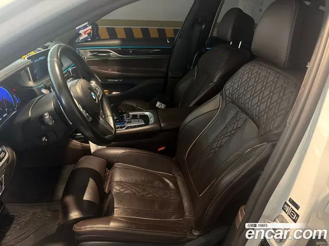 BMW 7 серия 2017 6.6 автомат (гидро), миниатюра 10