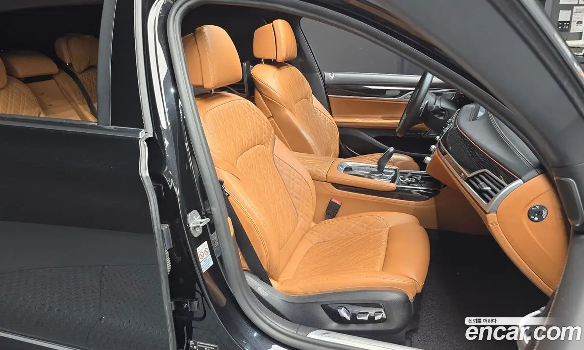 BMW 7 серия 2019 3.0 автомат (гидро), фото 17