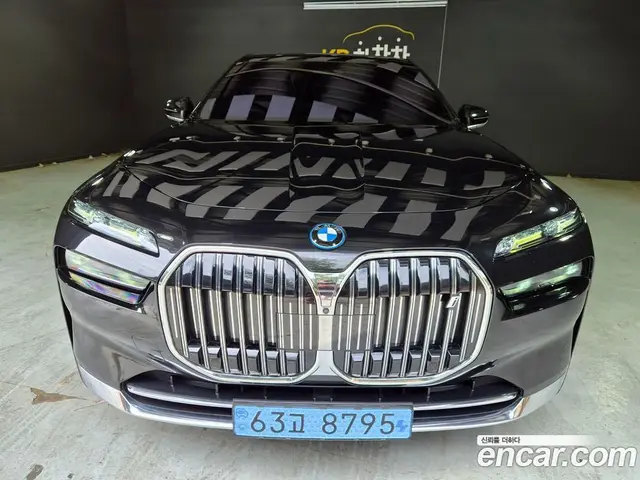 BMW i7, 2022, 136 159 км