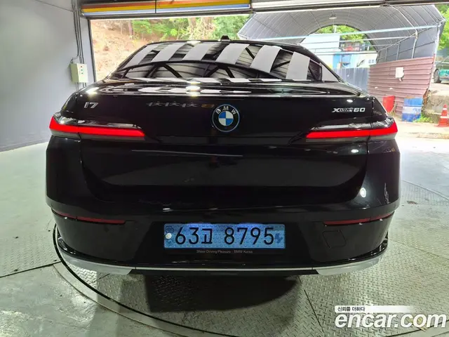 BMW i7 2022 0.1 автомат (гидро), миниатюра 2