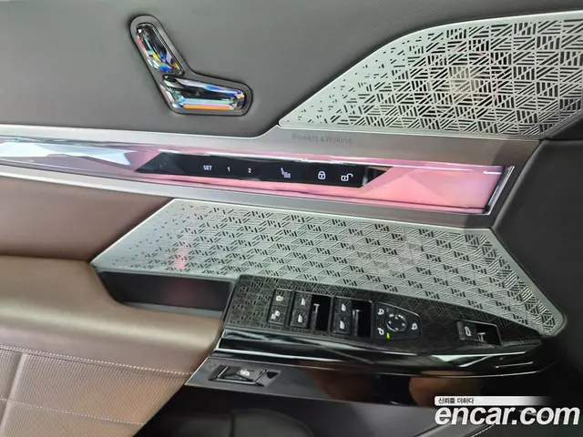 BMW i7 2022 0.1 автомат (гидро), миниатюра 12