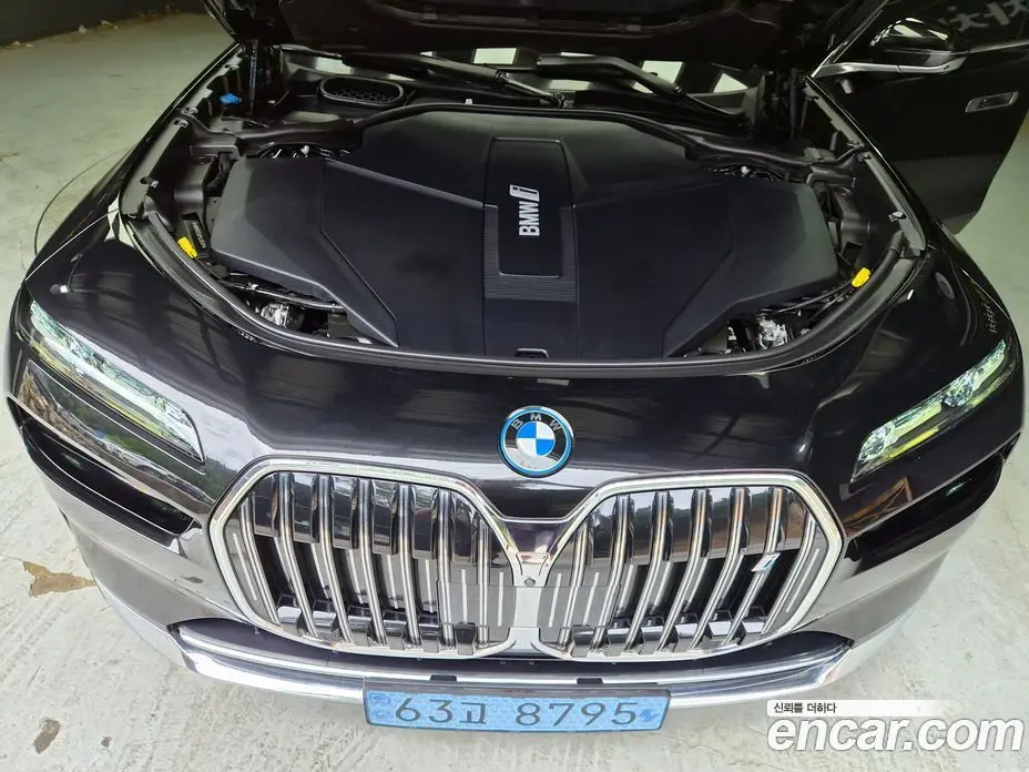 BMW i7 2022 0.1 автомат (гидро), фото 9