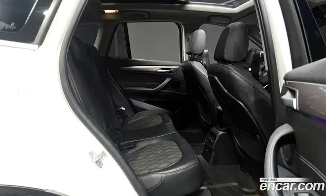 BMW X1 2021 2.0 автомат (гидро), миниатюра 12