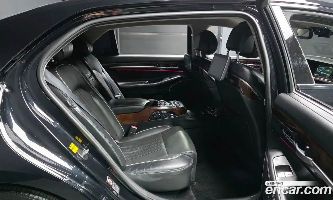 Genesis EQ900 2016 3.8 автомат (гидро), фото 12 Genesis EQ900 2016 3.8 автомат (гидро), фото 12