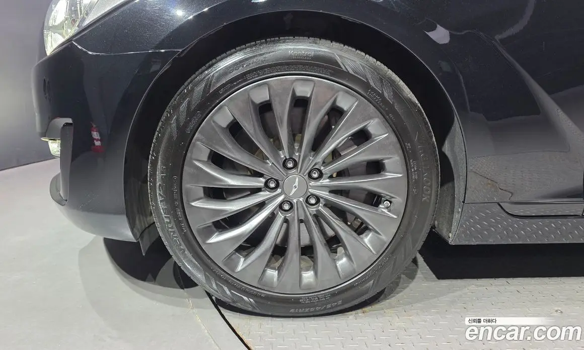 Genesis EQ900 2016 3.8 автомат (гидро), фото 5 Genesis EQ900 2016 3.8 автомат (гидро), фото 5