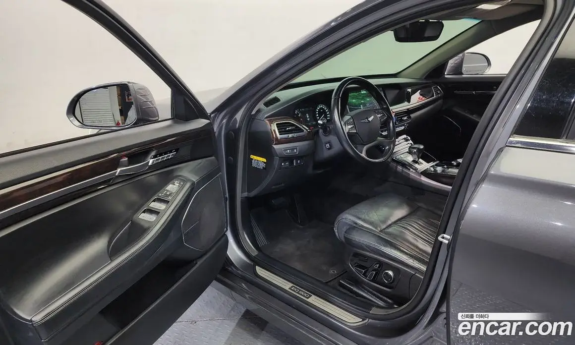 Genesis EQ900 2016 3.8 автомат (гидро), фото 10 Genesis EQ900 2016 3.8 автомат (гидро), фото 10