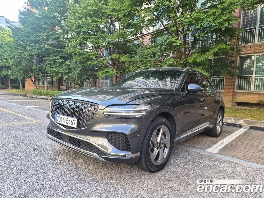 Genesis GV70 2025 2.5 автомат (гидро), фото 2 Genesis GV70 2025 2.5 автомат (гидро), фото 2