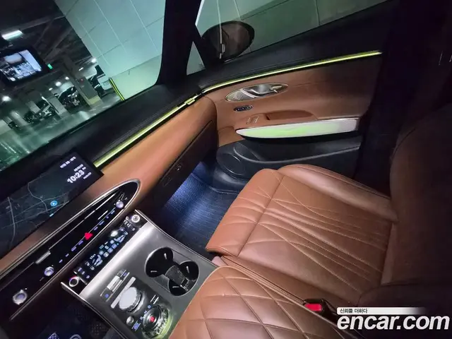 Genesis GV70 2025 2.5 автомат (гидро), миниатюра 9 Genesis GV70 2025 2.5 автомат (гидро), миниатюра 9