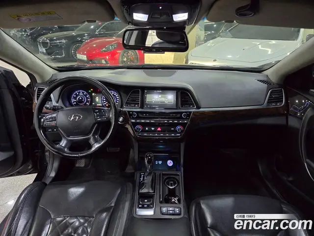Hyundai Aslan 2015 3.3 автомат (гидро), миниатюра 8