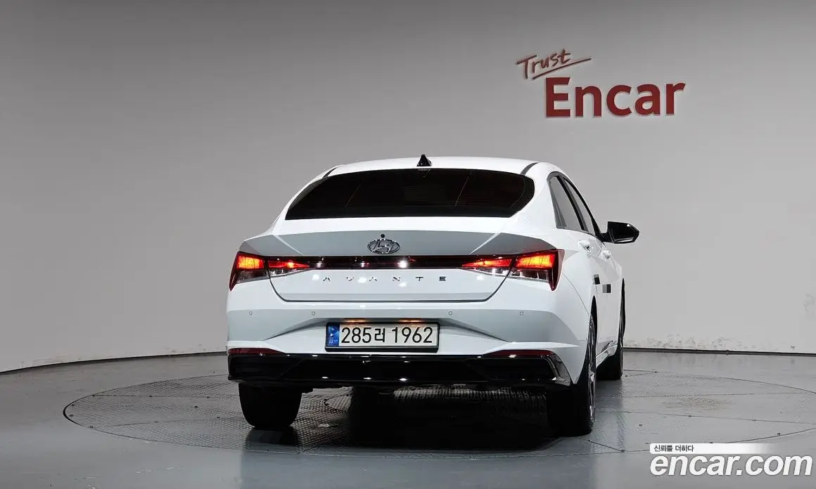 Hyundai Avante 2022 1.6 автомат (гидро), фото 4
