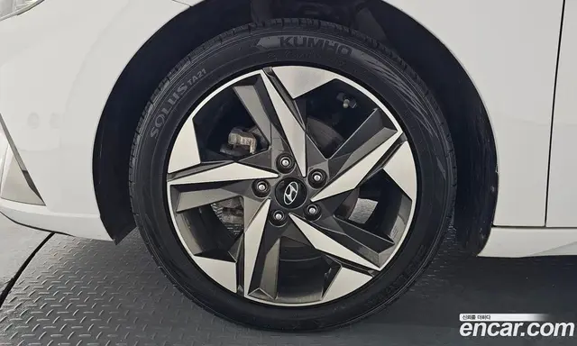 Hyundai Avante 2022 1.6 автомат (гидро), миниатюра 5