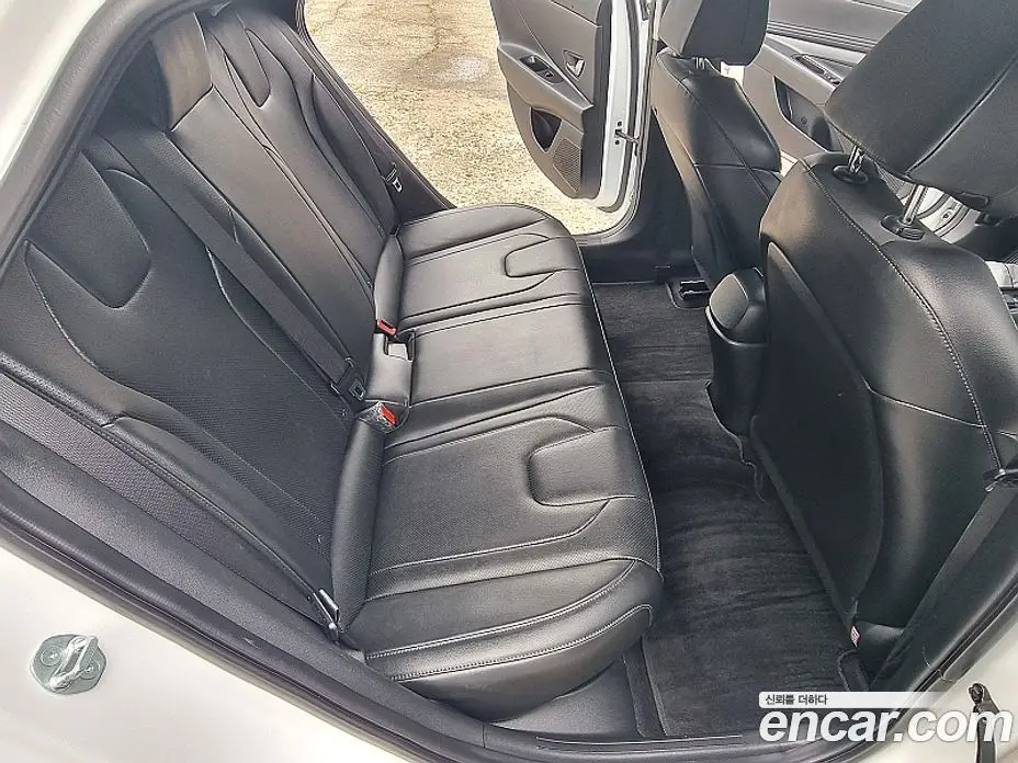Hyundai Avante 2023 1.6 автомат (гидро), фото 13 Hyundai Avante 2023 1.6 автомат (гидро), фото 13