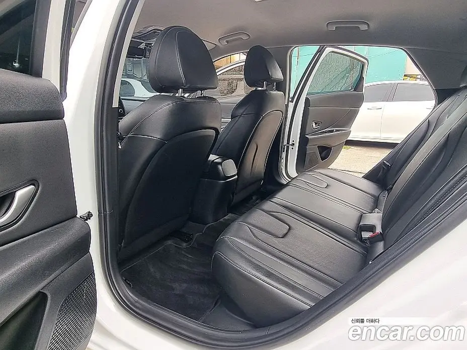 Hyundai Avante 2023 1.6 автомат (гидро), фото 8 Hyundai Avante 2023 1.6 автомат (гидро), фото 8