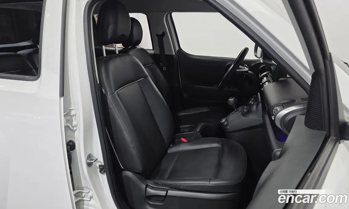 Hyundai Casper 2022 1.0 автомат (гидро), фото 16