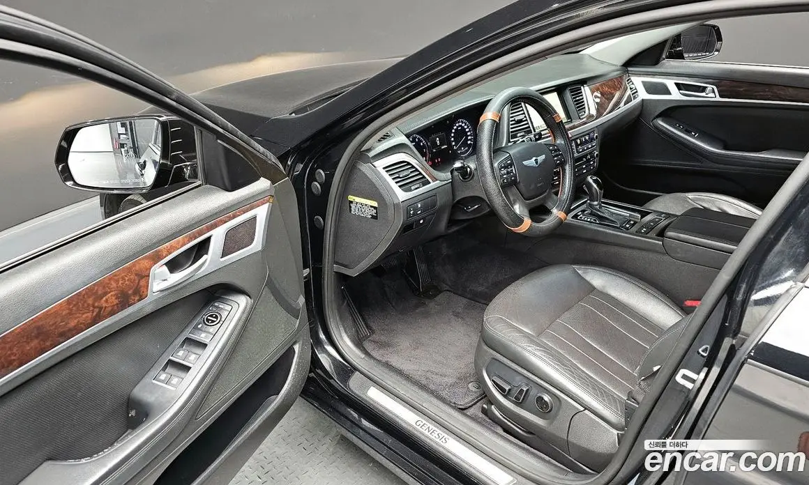 Hyundai Genesis 2016 3.3 автомат (гидро), фото 12