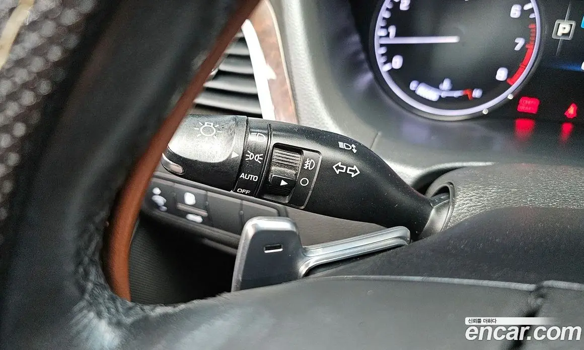 Hyundai Genesis 2016 3.3 автомат (гидро), фото 17