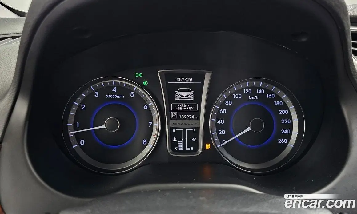 Hyundai Grandeur 2013 3.0 автомат (гидро), фото 11