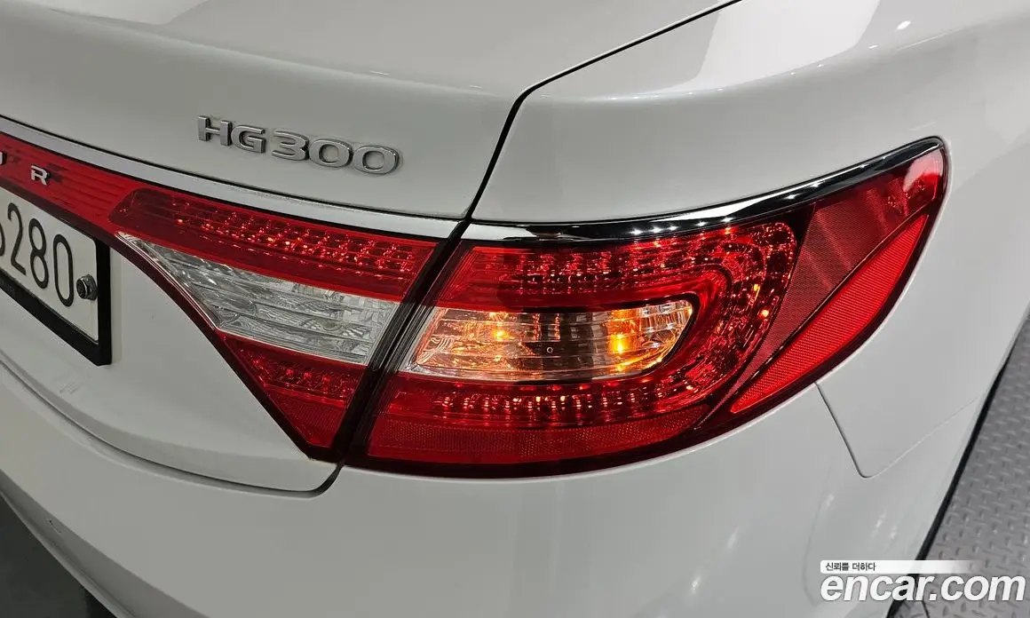Hyundai Grandeur 2013 3.0 автомат (гидро), фото 9