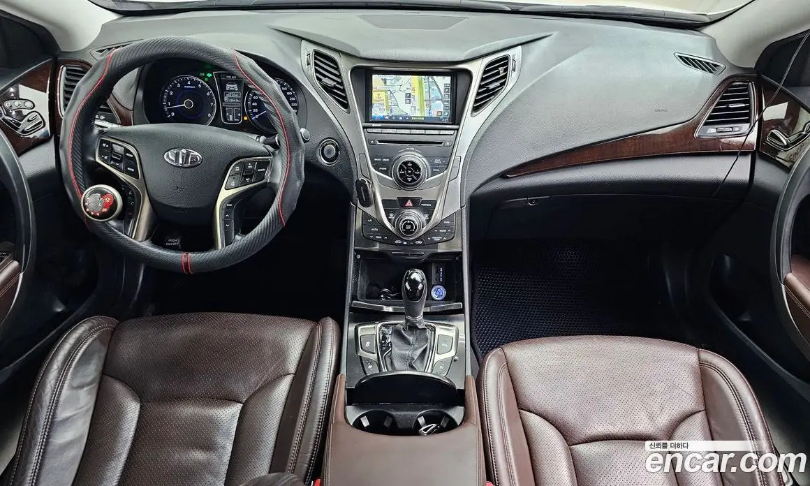 Hyundai Grandeur 2013 3.0 автомат (гидро), фото 10