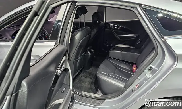 Hyundai Grandeur 2015 2.4 автомат (гидро), миниатюра 12