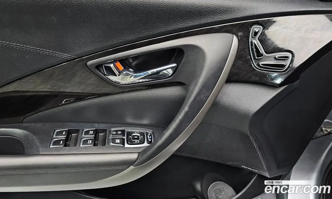 Hyundai Grandeur 2015 2.4 автомат (гидро), фото 18