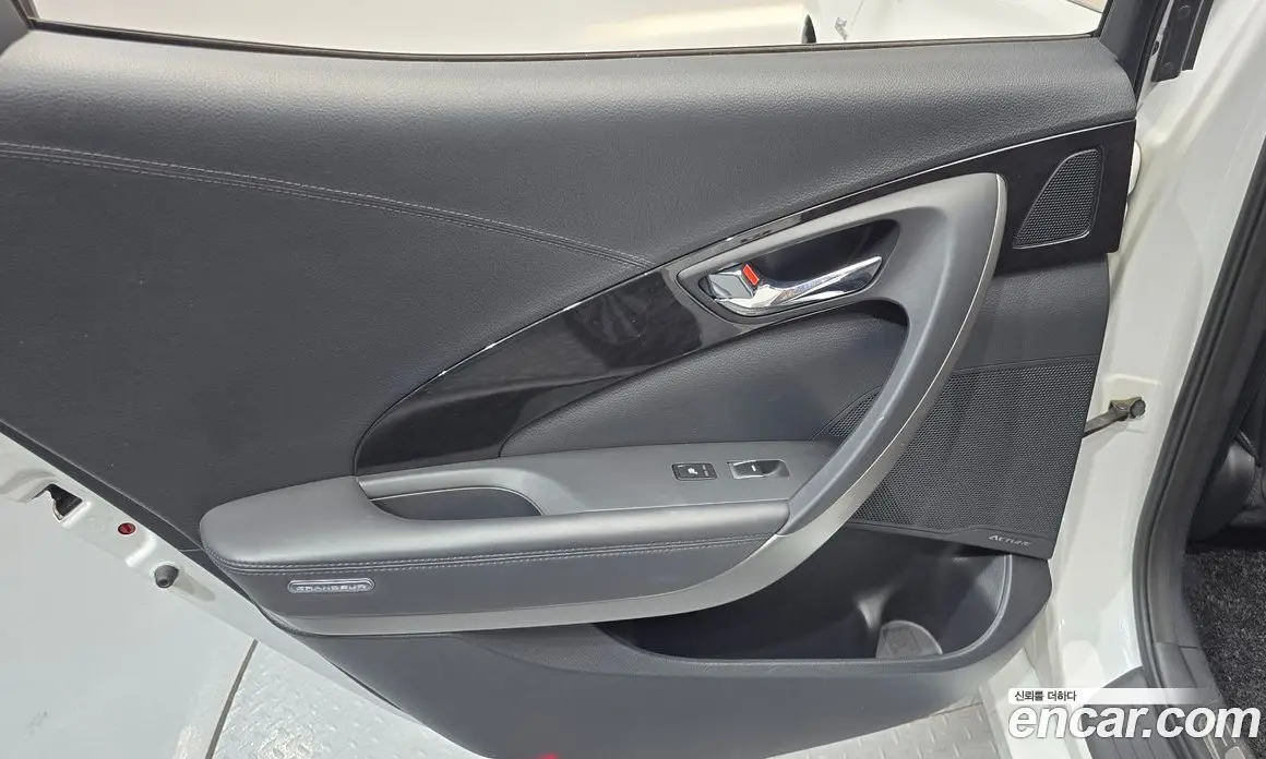 Hyundai Grandeur 2015 2.4 автомат (гидро), фото 14