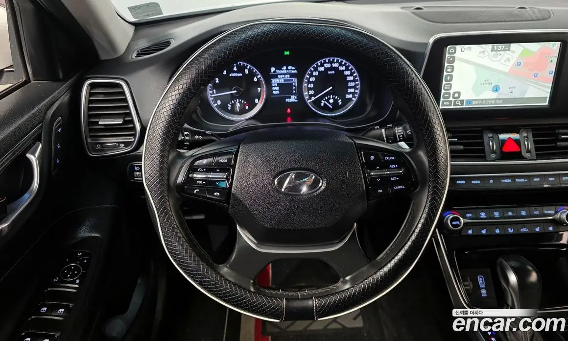 Hyundai Grandeur 2017 2.4 автомат (гидро), фото 19