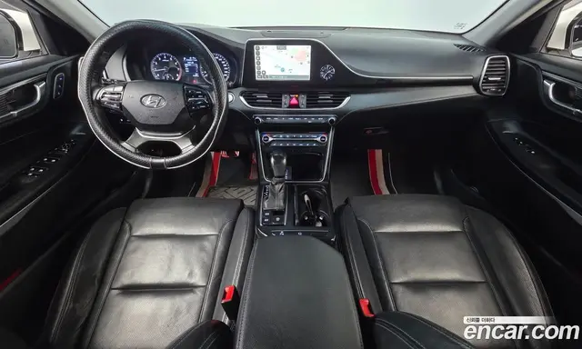 Hyundai Grandeur 2017 2.4 автомат (гидро), миниатюра 7