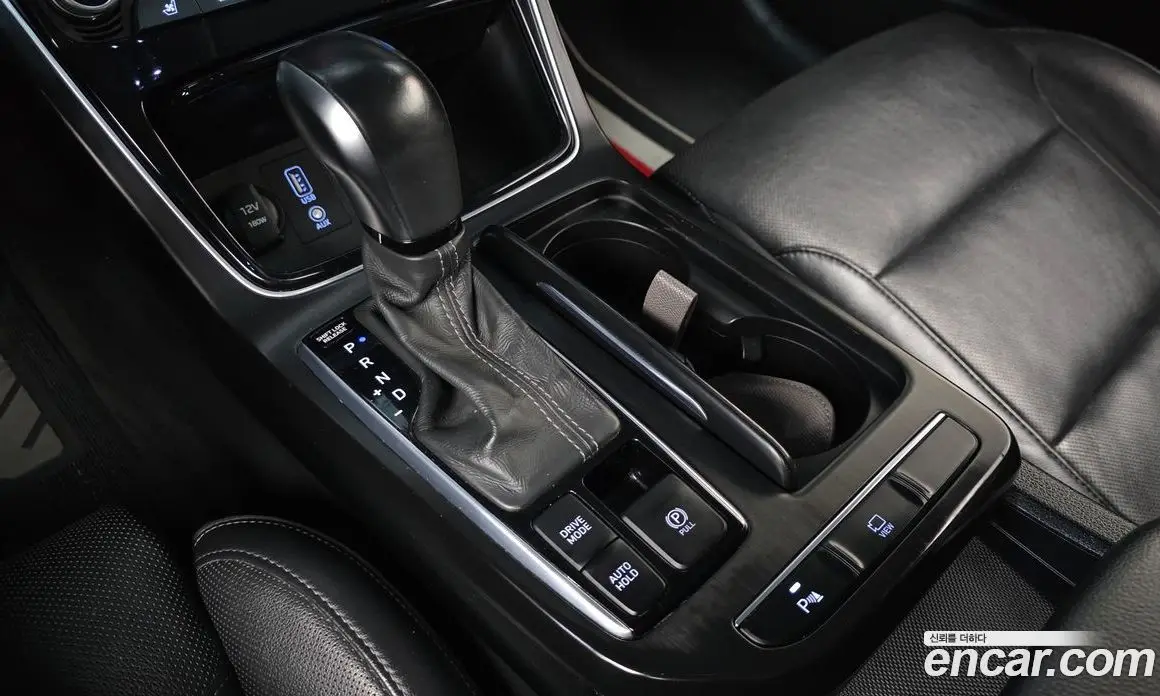 Hyundai Grandeur 2017 2.4 автомат (гидро), фото 9