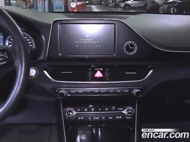 Hyundai Grandeur 2017 2.4 автомат (гидро), миниатюра 12