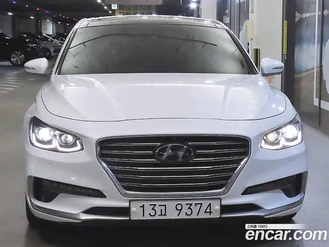 Hyundai Grandeur 2017 2.4 автомат (гидро), миниатюра 3 Hyundai Grandeur 2017 2.4 автомат (гидро), миниатюра 3