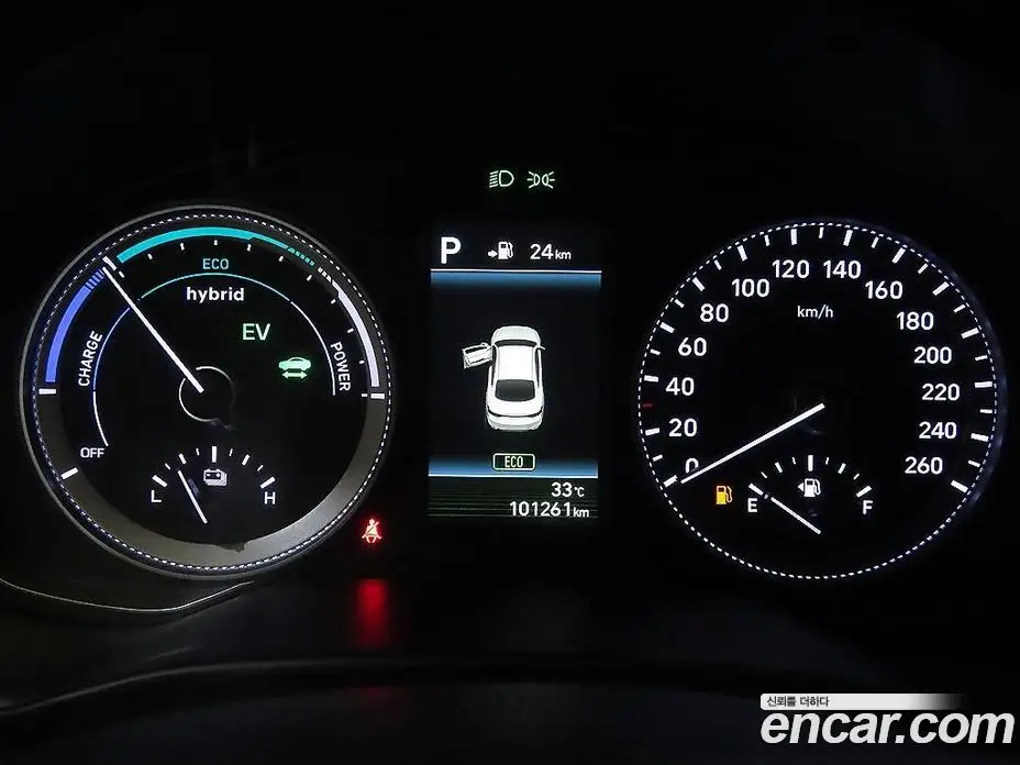 Hyundai Grandeur 2017 2.4 автомат (гидро), фото 8 Hyundai Grandeur 2017 2.4 автомат (гидро), фото 8