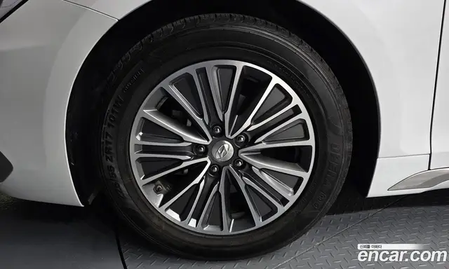 Hyundai Grandeur 2017 2.4 автомат (гидро), миниатюра 5