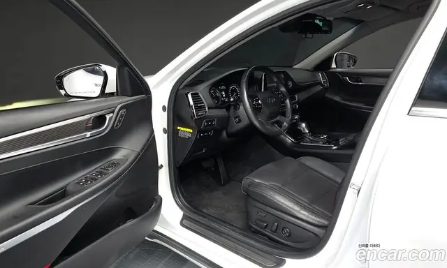 Hyundai Grandeur 2017 2.4 автомат (гидро), миниатюра 10