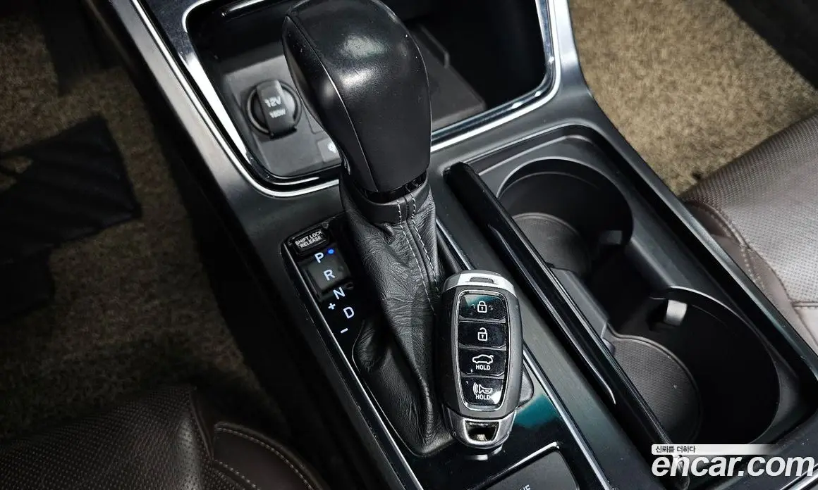 Hyundai Grandeur 2017 3.0 автомат (гидро), фото 11