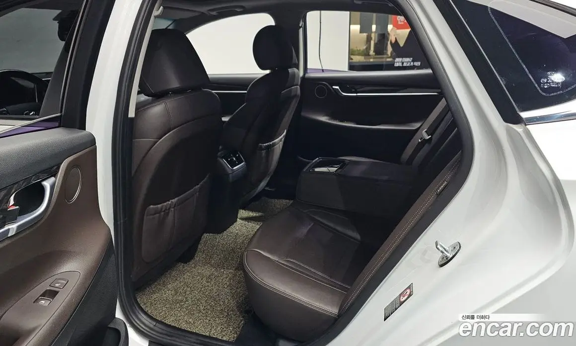 Hyundai Grandeur 2017 3.0 автомат (гидро), фото 15