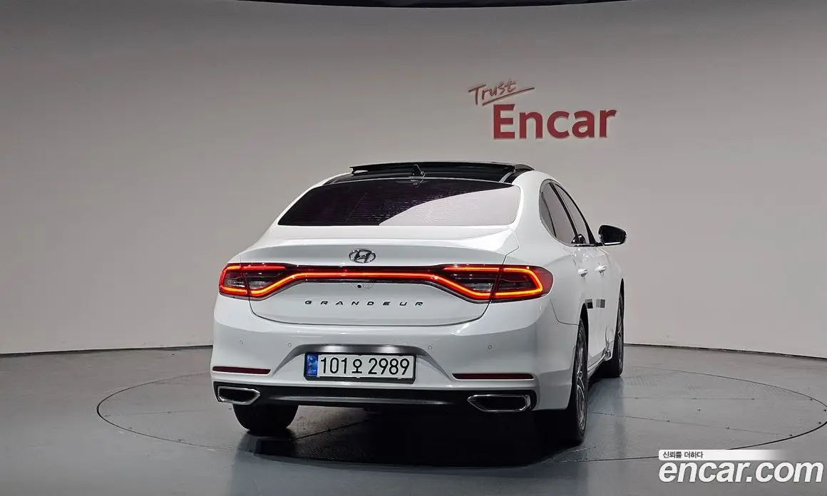 Hyundai Grandeur 2017 3.0 автомат (гидро), фото 3